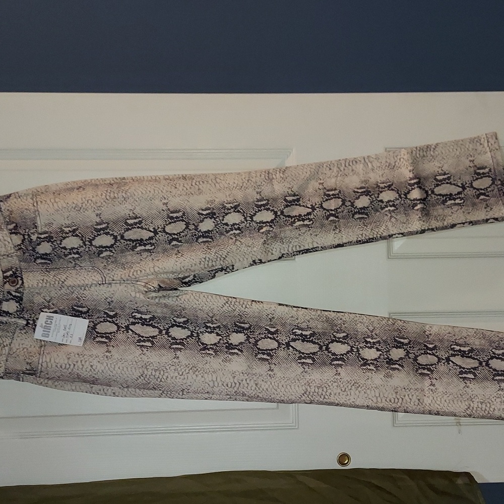 Gray‎ Snakeskin Print Skinny Leg Pants XS
